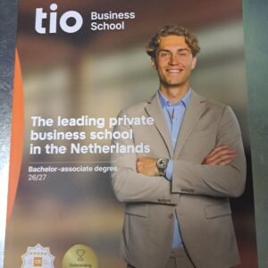BACHELOR AD